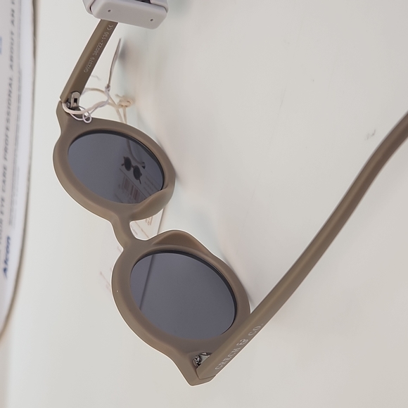 Grech & co kids sunglasses. One size. Age 3 years + - Picture 4 of 5